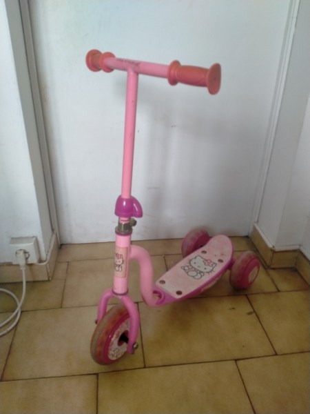 Trottinette hello kitty