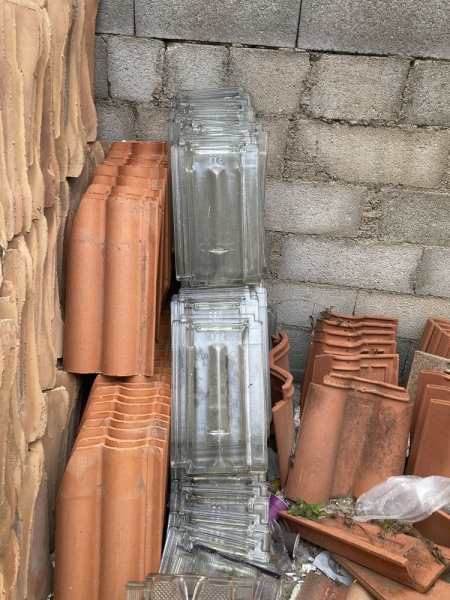 Tuiles de marseille en verre