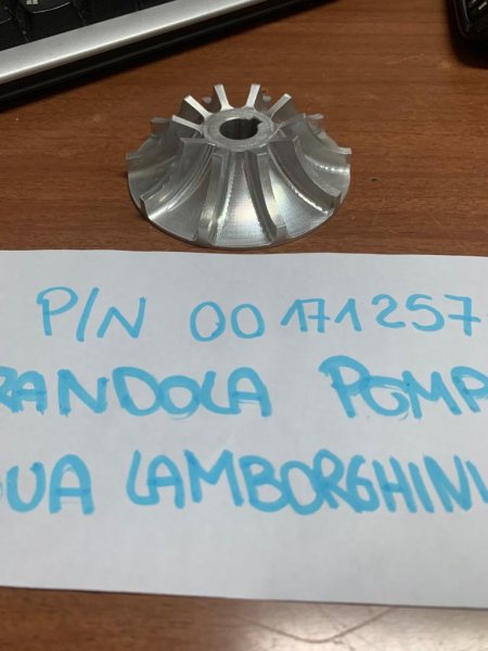 Vente Turbine de pompe &agrave; eau lamborghini espada