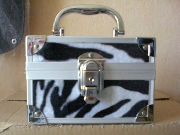 Vente Vanity - mallette-trousse maquilla-perle rocaille