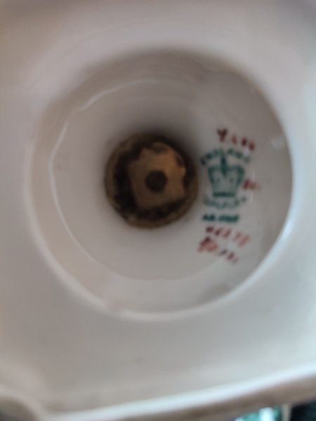 Vase a fleurs on c&eacute;ramique