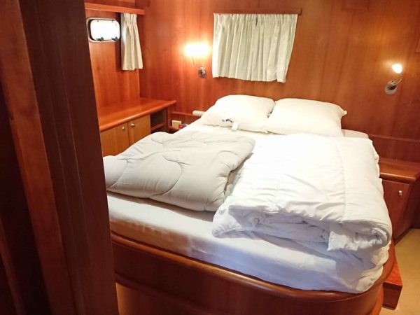 Annonce Vedette hemmes 1475 ak