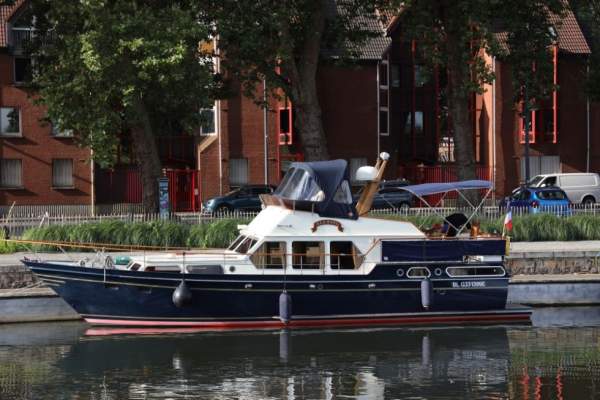 Vedette valkkruiser 42 fly