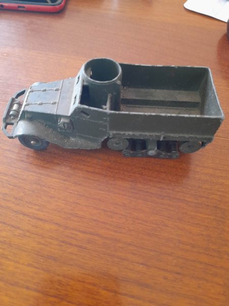 Vente V&eacute;hicule militaire half-track - dinky toys 822