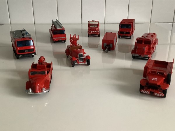 Véhicules camions pompiers