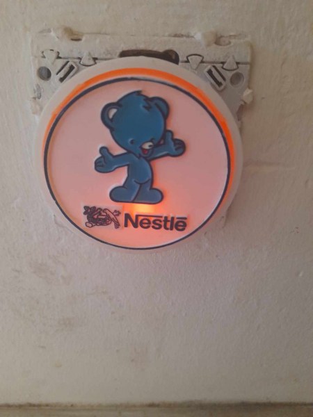 Veilleuse &eacute;lectrique publicitaire nesle