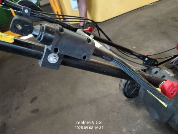 Vend tondeuse demarage electrique