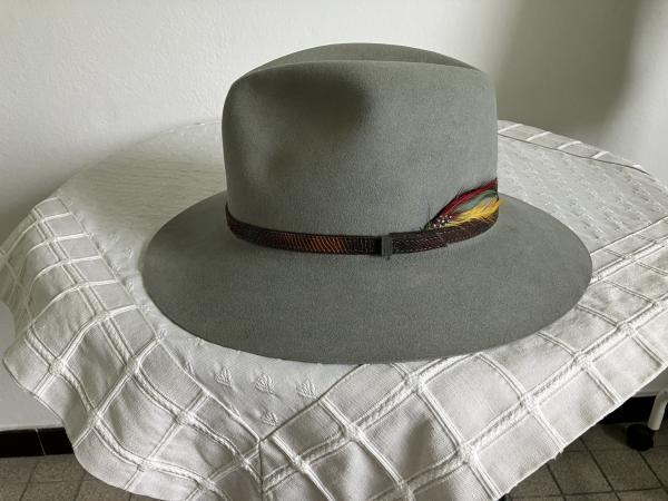Vends chapeaux akubra (australie) pas cher