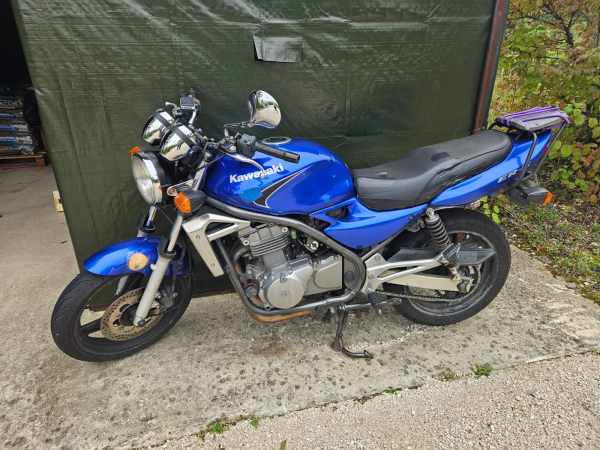 Vends kawasaki er-5 pour pi&egrave;ces