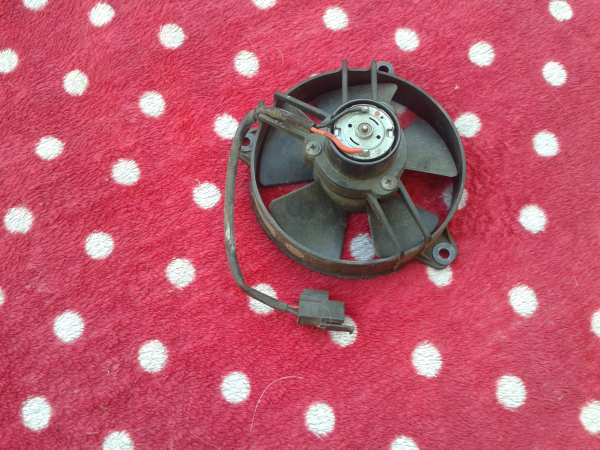 Annonce Ventilateur yamaha 125 majesty 2002