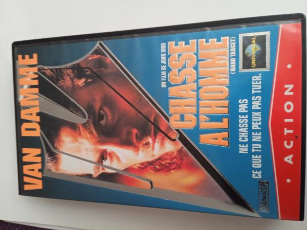 Vhs "chasse &agrave; l'homme"