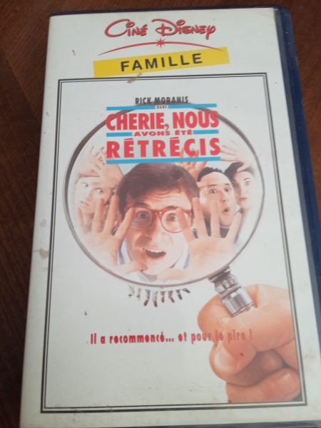 Vhs "ch&eacute;rie,nous avons &eacute;t&eacute; r&eacute;tr&eacute;cis "