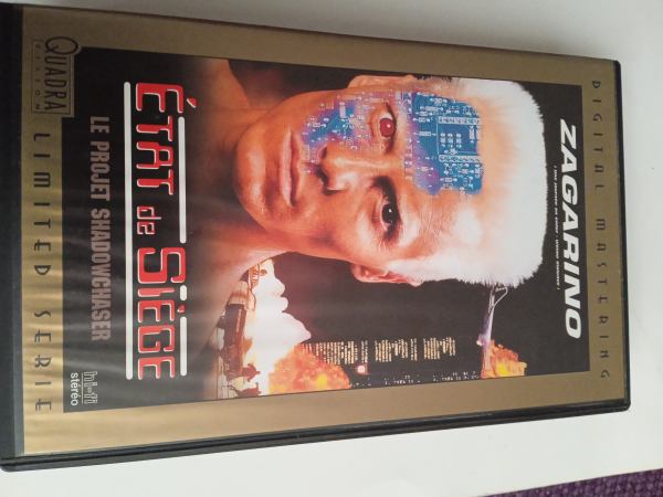 Vhs "etat de si&eacute;ge"