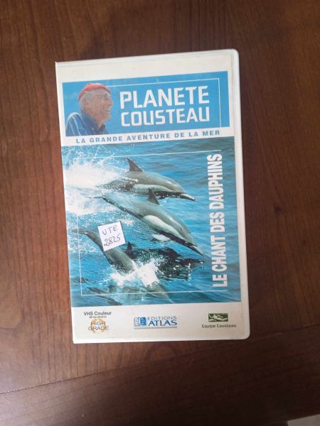 Vhs " le chant des dauphins "