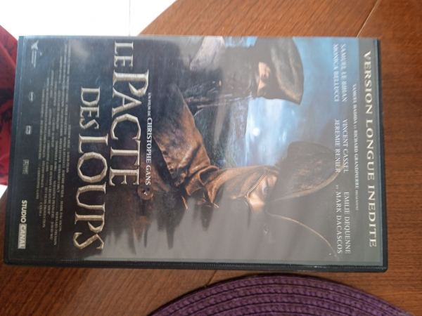 Vhs "le pacte des loups" v