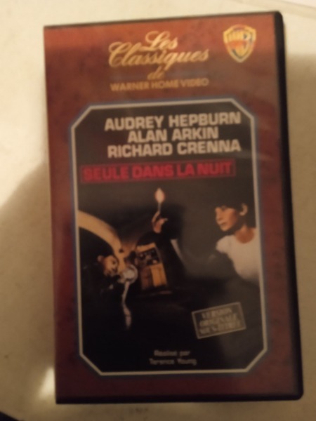 Vhs "seule dans la nuit"
