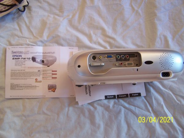 Vente Video projecteur epson emp-tw10 neuf