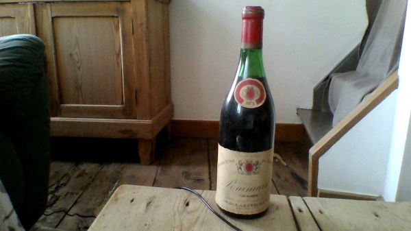 Vente Vieille bouteille de vin pour collectionneur