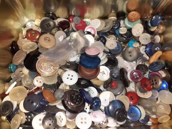 Vente Vintage gros lot de 1300 boutons mercerie couture