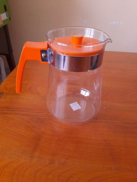 Vintage pichet en verre avec couvercle