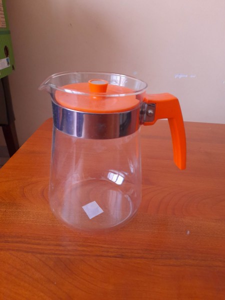 Vintage pichet en verre avec couvercle pas cher