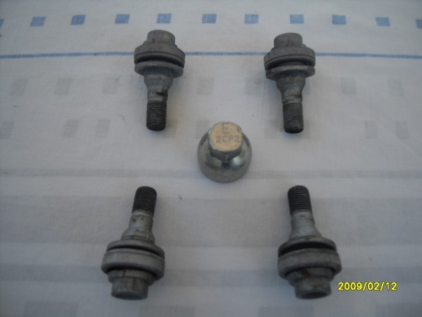 Vente Vis antivol de roue peugeot