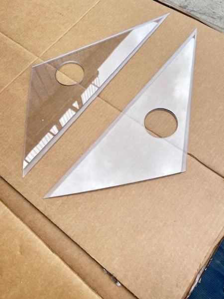 Vente Vitres triangles avant ferrari f40 lm