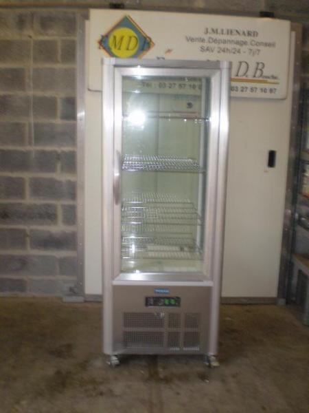 Vitrine &agrave; p&acirc;tisserie 400l polar 230 volts emdb