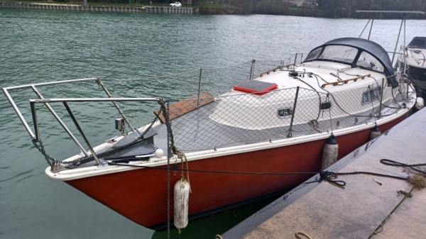 Voilier lucca marine