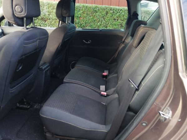 Annonce Voiture a vendre renault scenic
