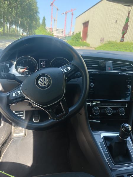 Volkswagen golf 1.0 tsi 2020, comme neuve à vendre pas cher