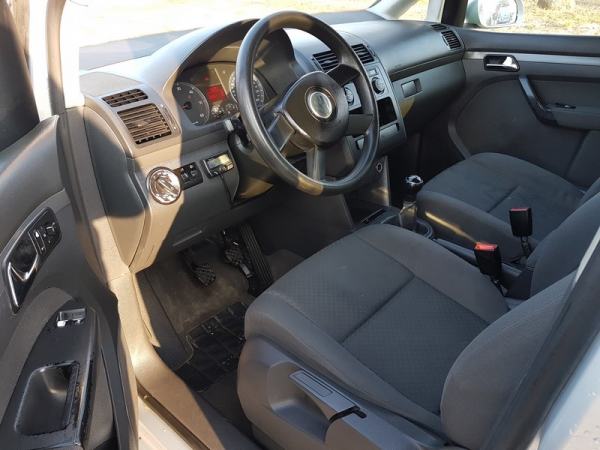 Annonce Vw touran 7 places 1.9tdi 100cv airco pack &eacute;lec