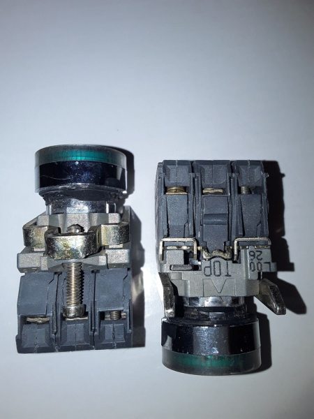 Xb4bw...: bouton poussoir lumineux neuf, pas cher